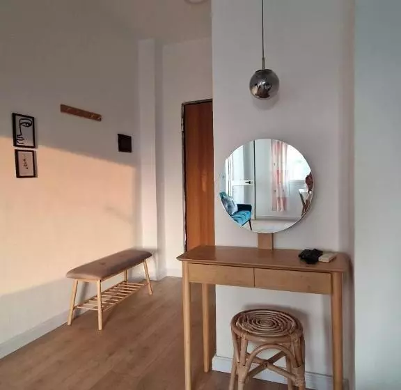 تختخواب و صبحانه Coral Beach Apartment