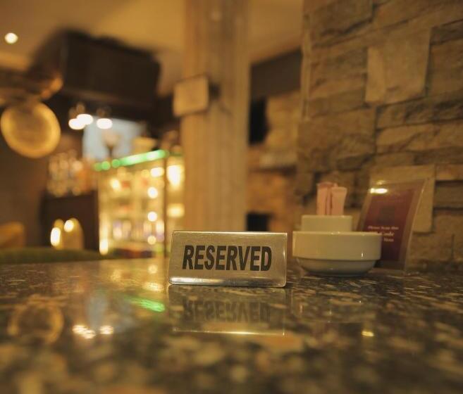 Family Suites Cairo Downtown