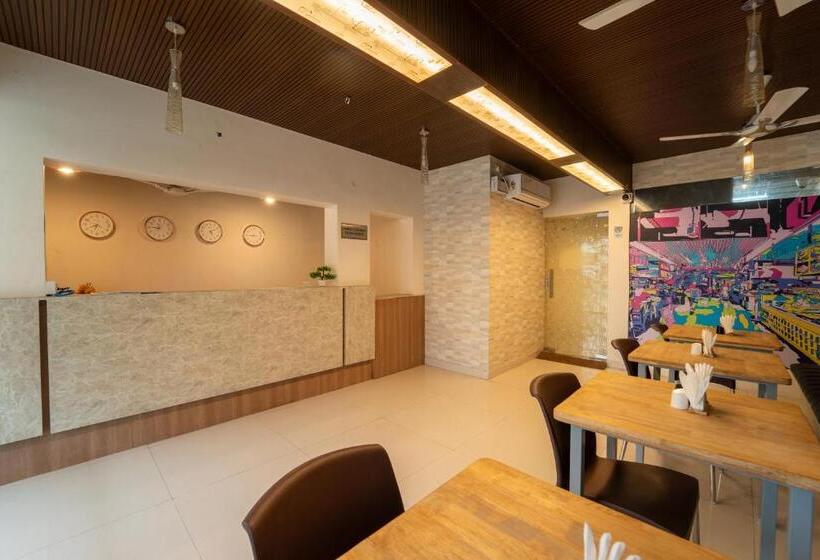 בית מלון כפרי Seasons Suites Hbr