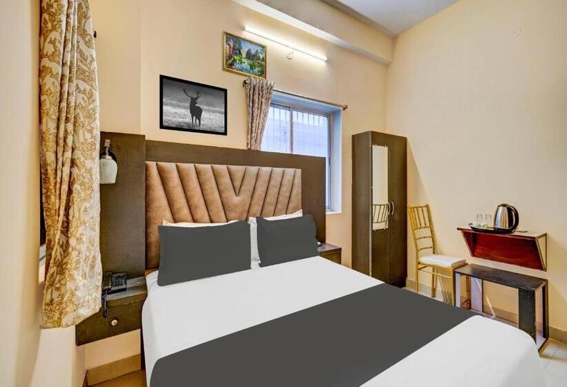 هتل Super Townhouse Anisabad Near Mahavir Cancer Sansthan