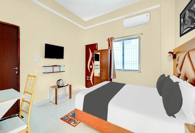 هتل Super Townhouse Anisabad Near Mahavir Cancer Sansthan