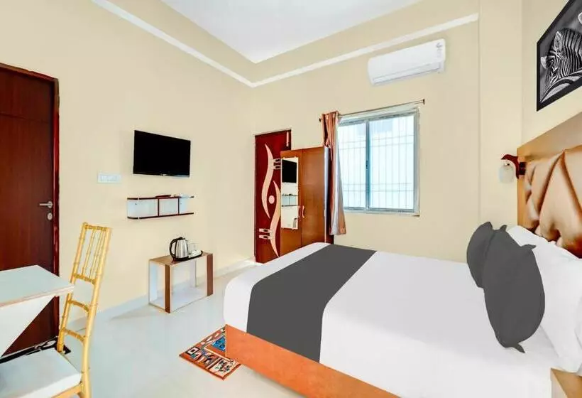 ホテル Super Townhouse Anisabad Near Mahavir Cancer Sansthan
