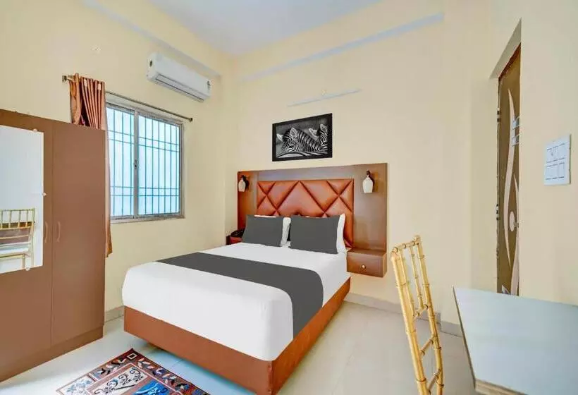 ホテル Super Townhouse Anisabad Near Mahavir Cancer Sansthan