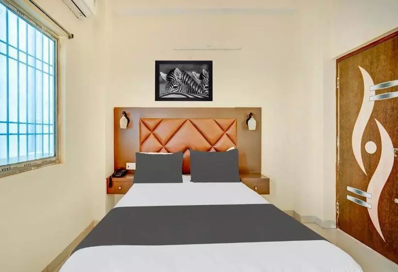 ホテル Super Townhouse Anisabad Near Mahavir Cancer Sansthan