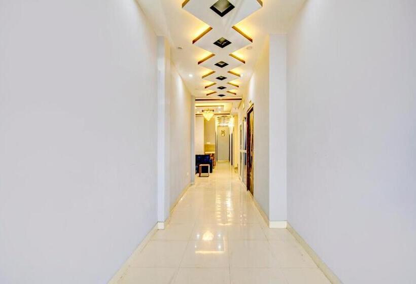 هتل Super Townhouse Anisabad Near Mahavir Cancer Sansthan