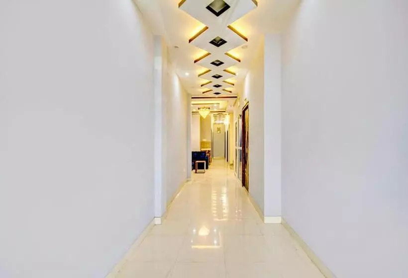 ホテル Super Townhouse Anisabad Near Mahavir Cancer Sansthan