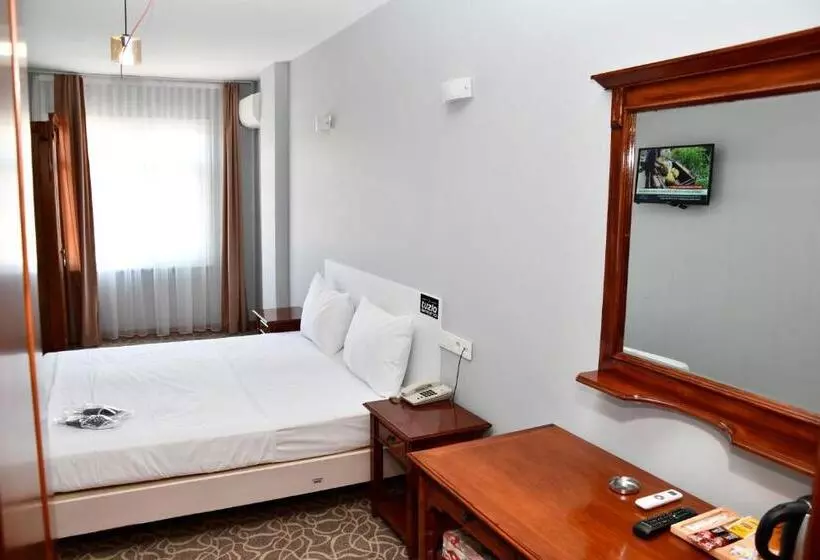 ホテル Tuzla Grand