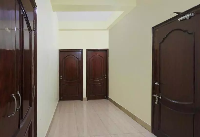 Super Hotel O R B Palace