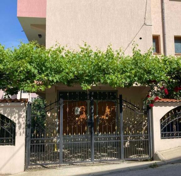 Pensão къща росена   стаи за гости