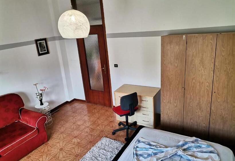 پانسیون Ampia Camera Con Balcone Privato