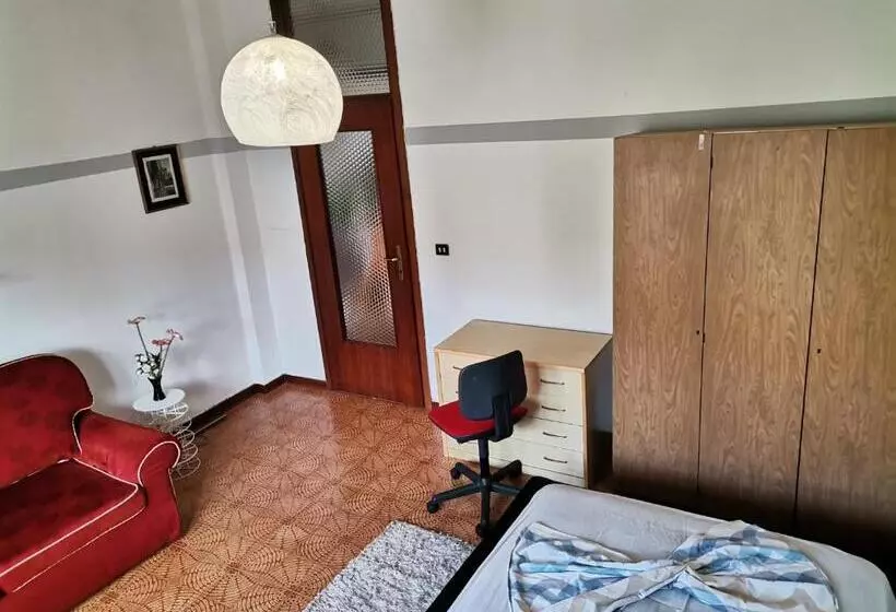 پانسیون Ampia Camera Con Balcone Privato