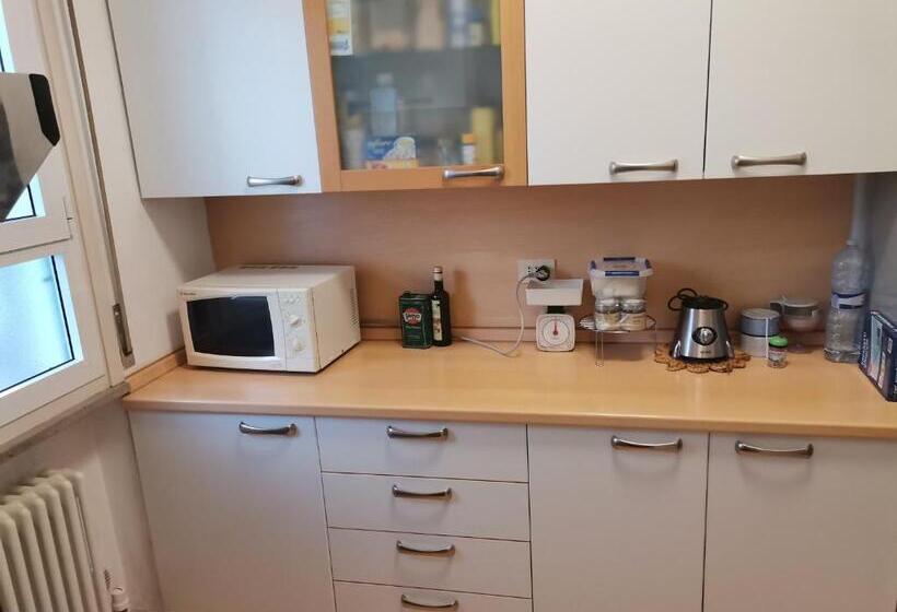 پانسیون Ampia Camera Con Balcone Privato