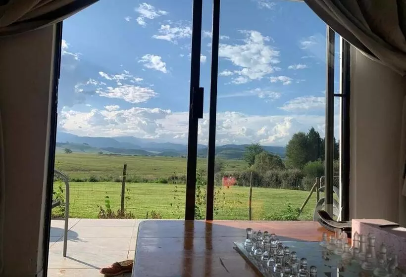 Majatalo Sani Pass View Cottage