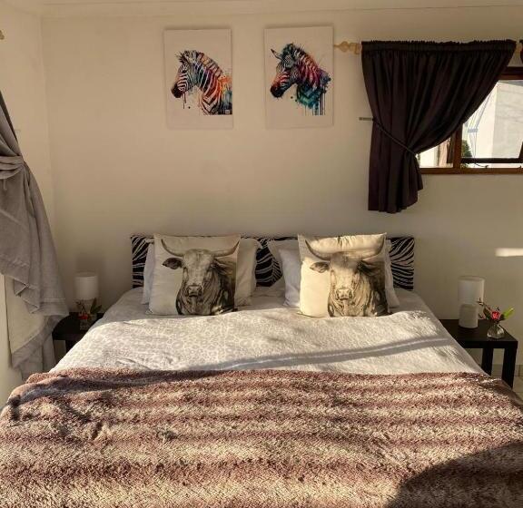 펜션 Sani Pass View Cottage