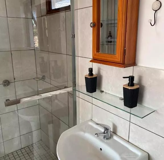 Majatalo Sani Pass View Cottage