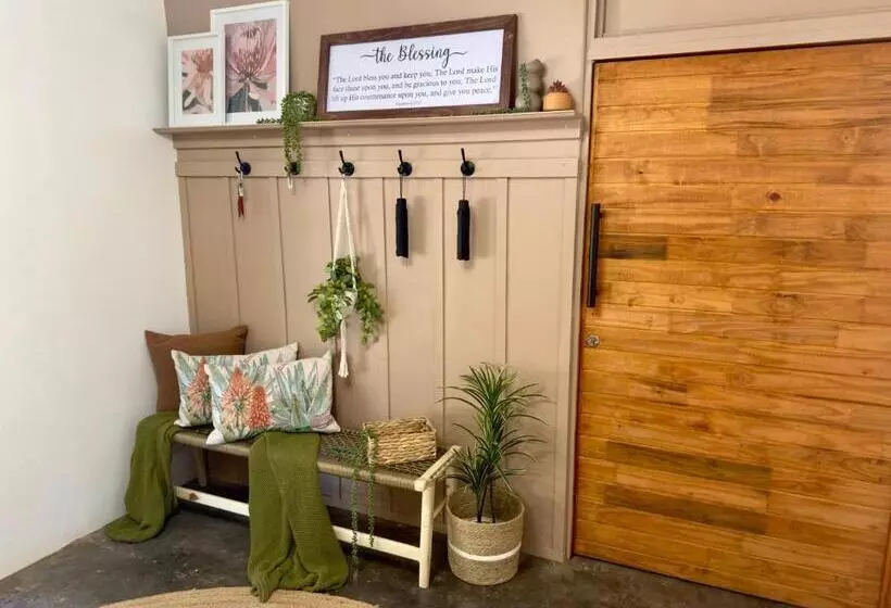 Majatalo The Blue Shutter Guest House