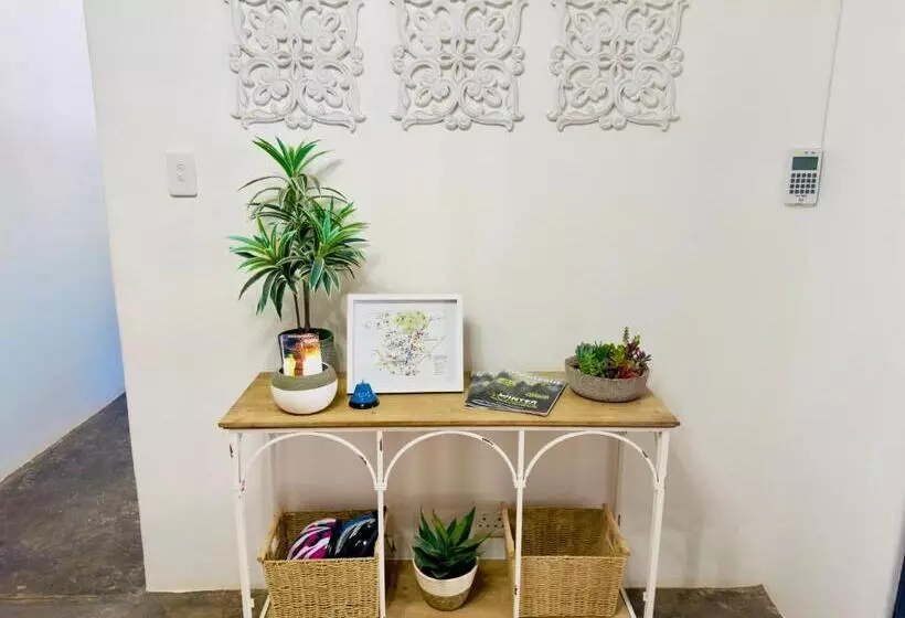 Majatalo The Blue Shutter Guest House