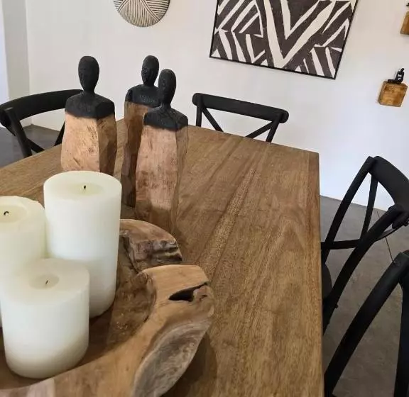 Majatalo The Blue Shutter Guest House