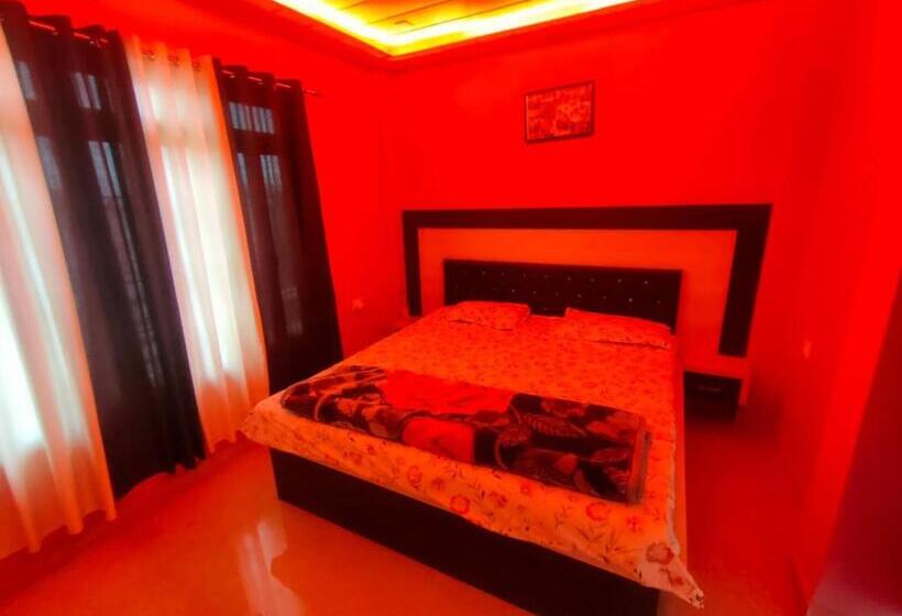 تختخواب و صبحانه Aryan Home Stay