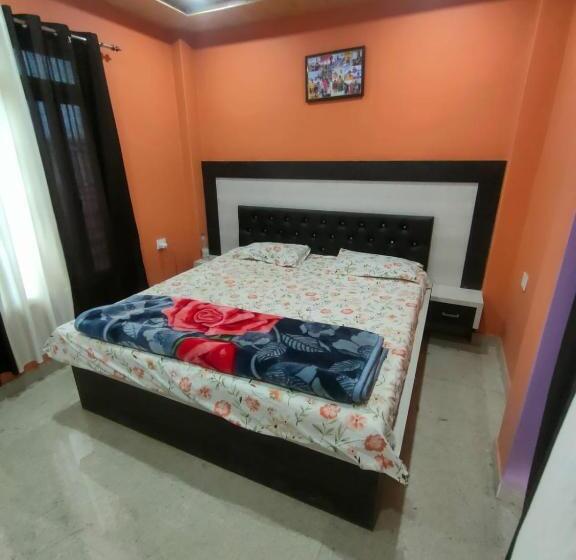 تختخواب و صبحانه Aryan Home Stay