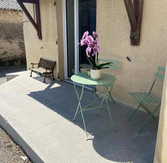 ベッドアンドブレックファースト Chambre D Hôtes Des Roseaux