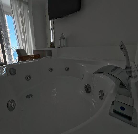 민박 Donna Veneranda