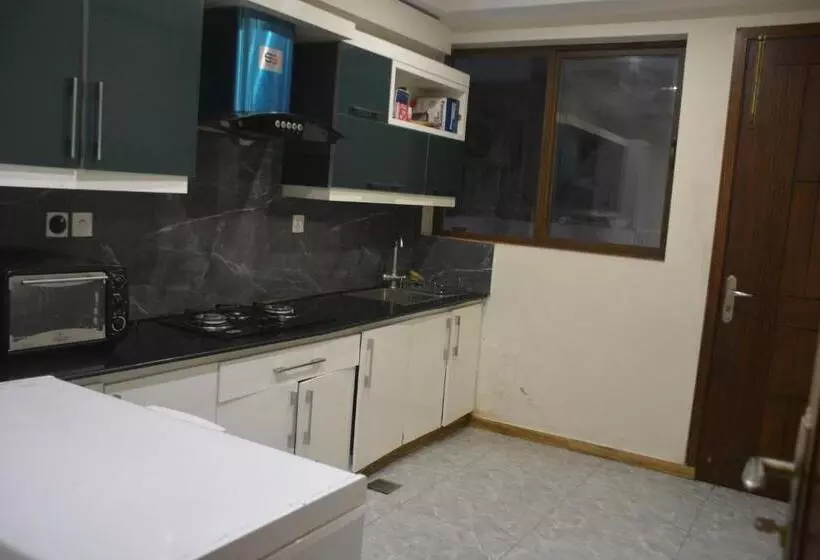 تختخواب و صبحانه Ukasha Guest House