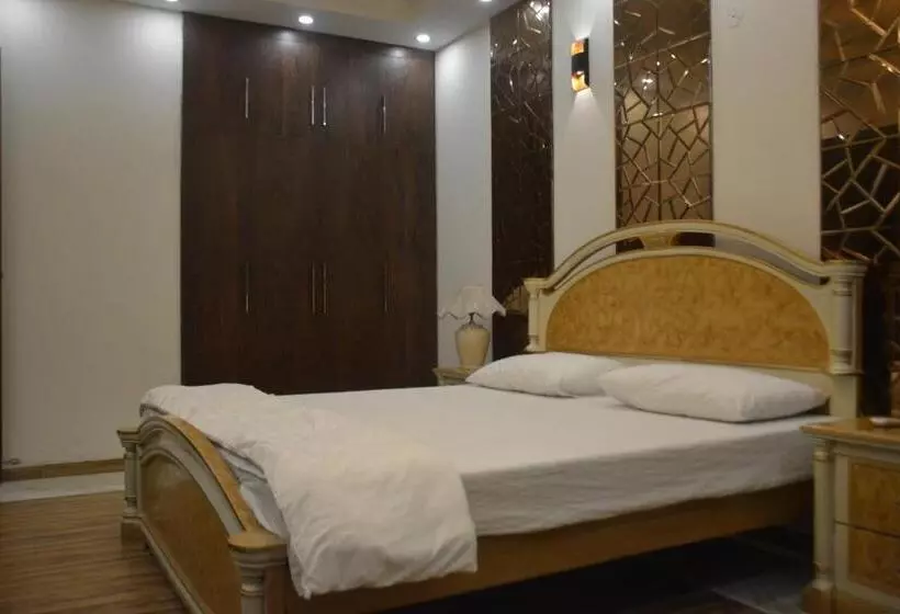تختخواب و صبحانه Ukasha Guest House