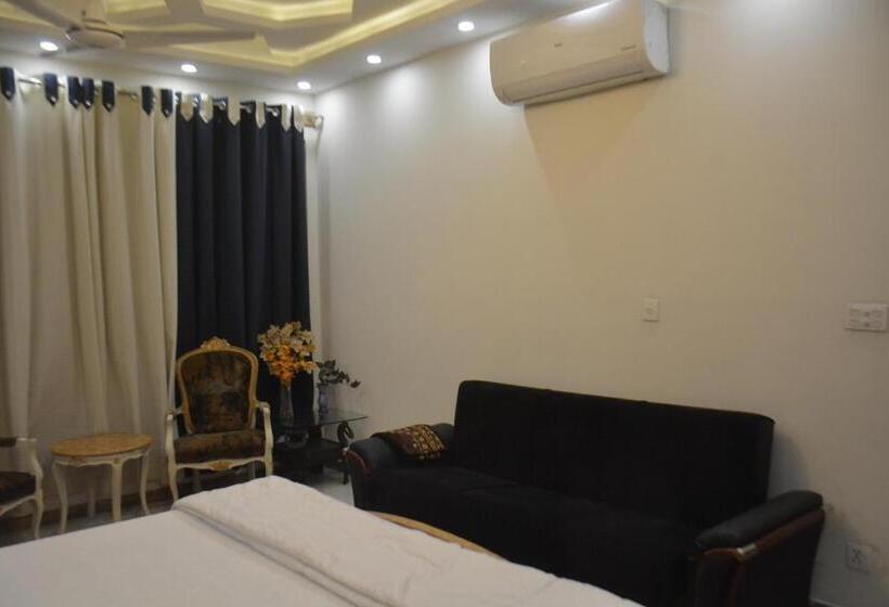 تختخواب و صبحانه Ukasha Guest House