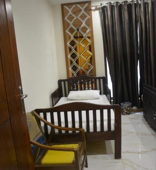 تختخواب و صبحانه Ukasha Guest House