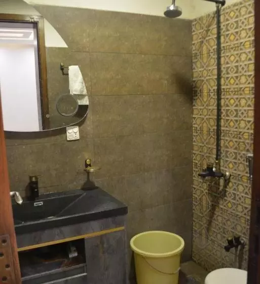 تختخواب و صبحانه Ukasha Guest House