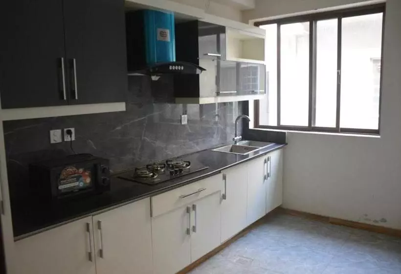 تختخواب و صبحانه Ukasha Guest House