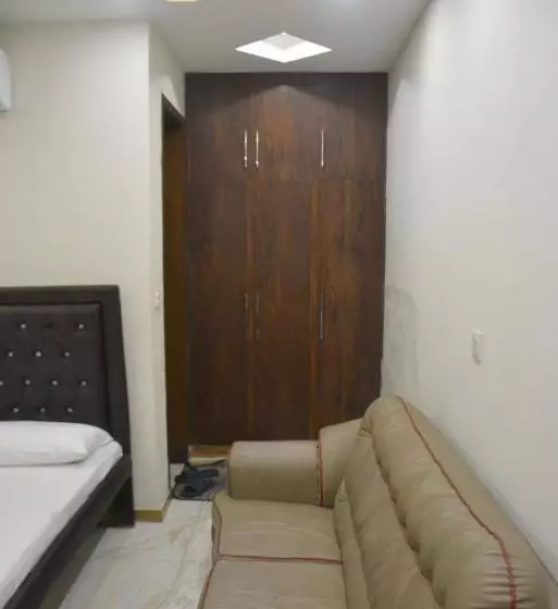 تختخواب و صبحانه Ukasha Guest House