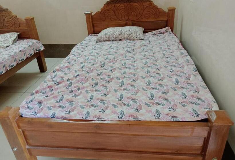 Bagavathy Hotel Aala