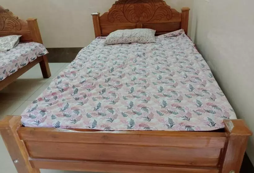 Bagavathy Hotel Aala
