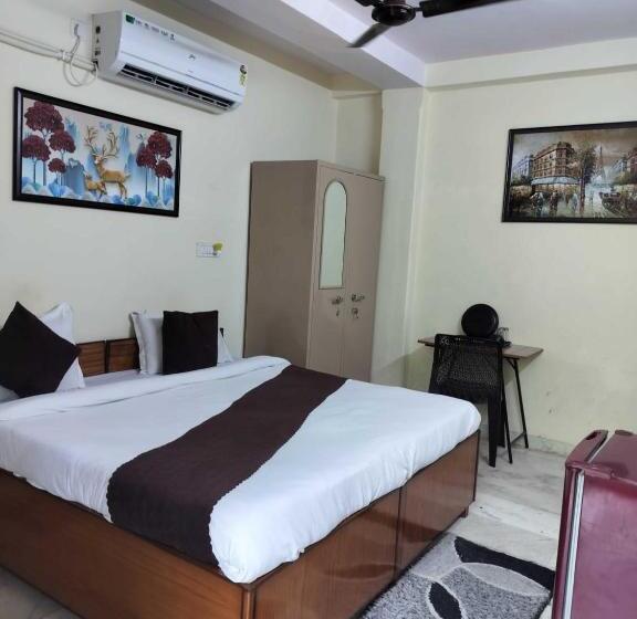 Hotelli Moon Premium Near Us Embassy Chanakyapuri