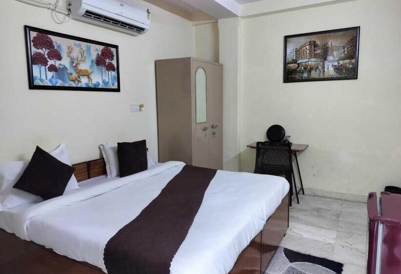 Hotelli Moon Premium Near Us Embassy Chanakyapuri