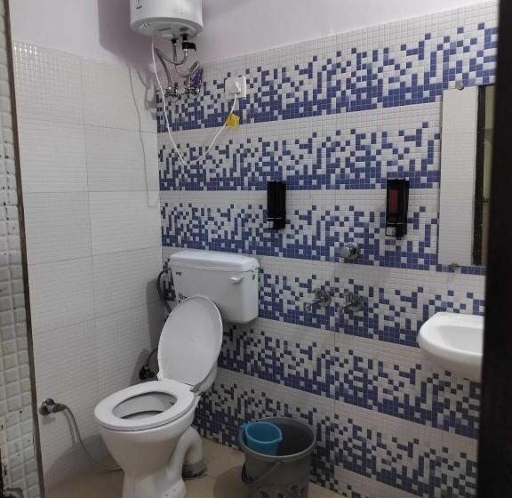 Hotelli Moon Premium Near Us Embassy Chanakyapuri