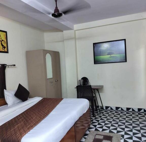 Hotelli Moon Premium Near Us Embassy Chanakyapuri