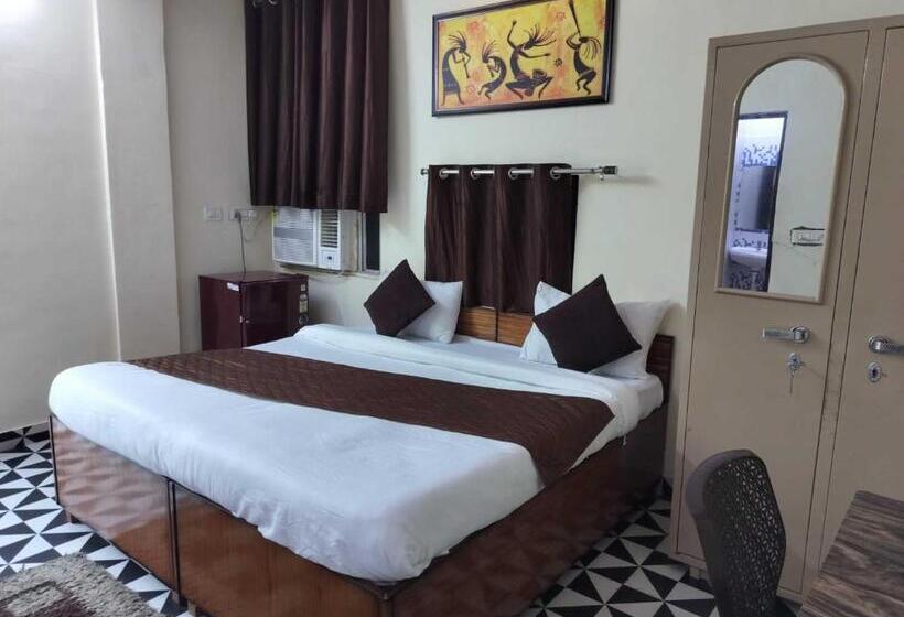 Hotelli Moon Premium Near Us Embassy Chanakyapuri