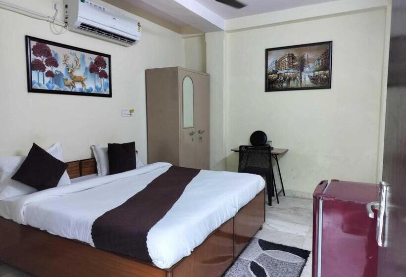 Hotelli Moon Premium Near Us Embassy Chanakyapuri