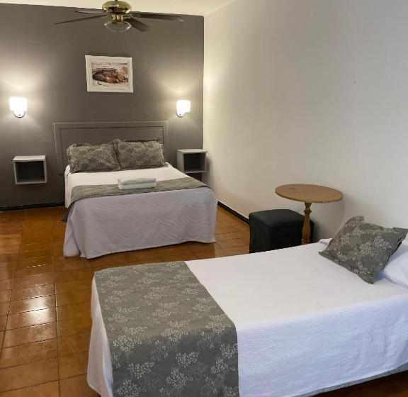 فندق Piazza Suites 3