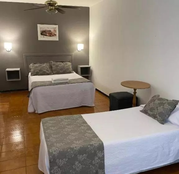 هتل Piazza Suites 3