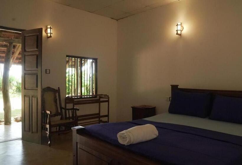 בית מלון כפרי Samudra Resort Habarana