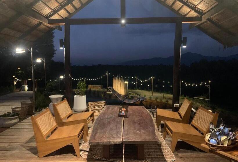 בית מלון כפרי Utopua Resort Nan ยูโทปัวว์ รีสอร์ท น่าน