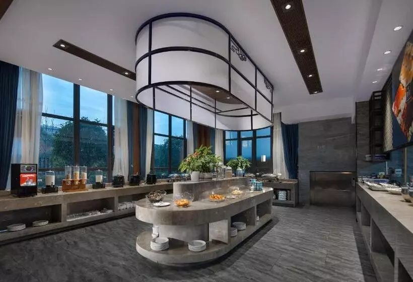 Kanglai Hotel   Changsha Huanghua Airport Dalucun Metro Station Airport Pick Up And Drop Off Service