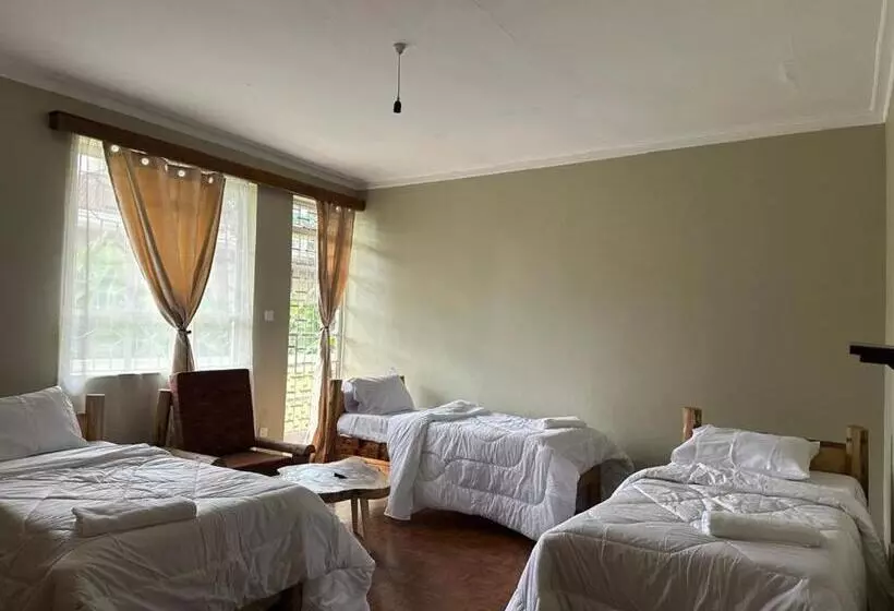 Mwanana Hostels And Homes