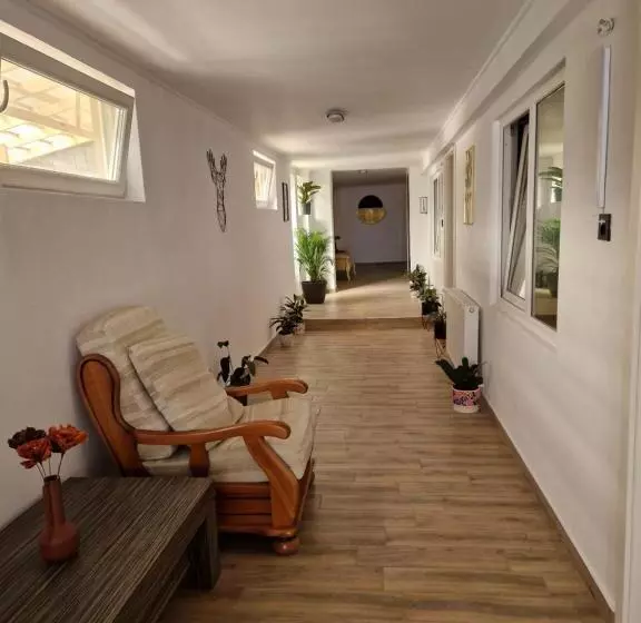 ペンション Casa David