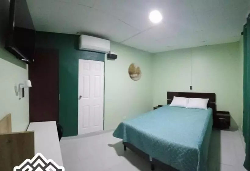 ペンション Hostal Casa 1717