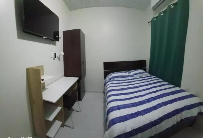 ペンション Hostal Casa 1717